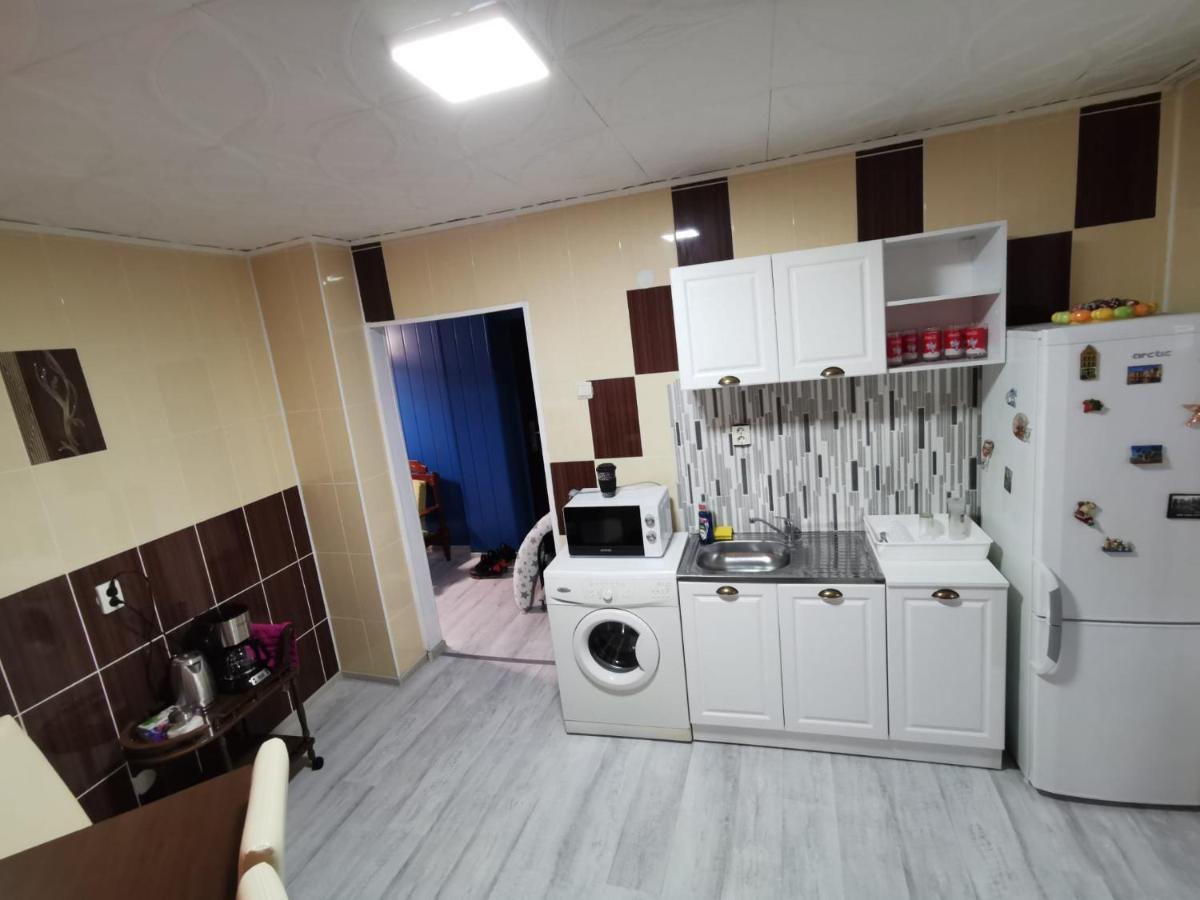 Noah Apartment Uricani  المظهر الخارجي الصورة